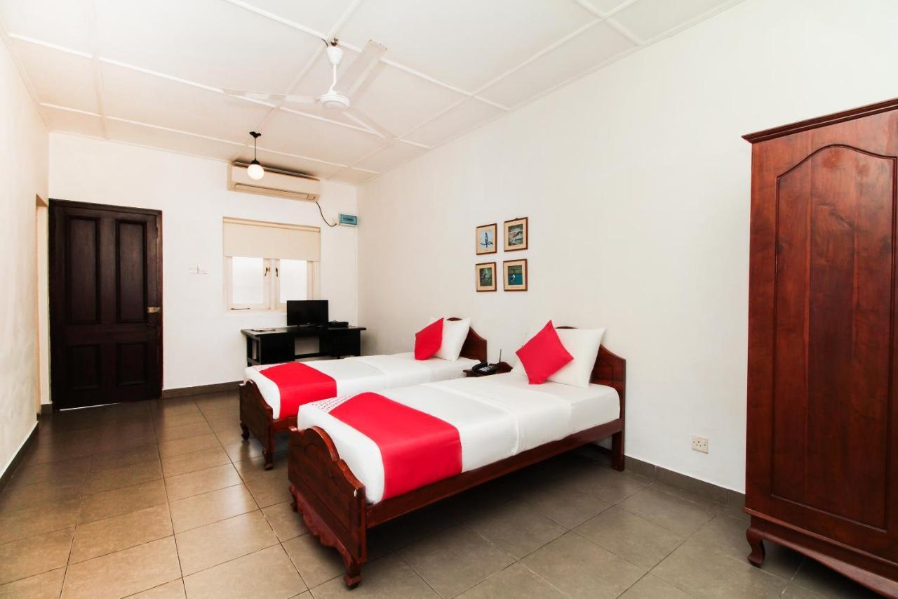 Sea View Hotel Kolombo Bagian luar foto